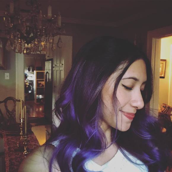 Meet your Posher, Carolyn - Picture 1 of 1